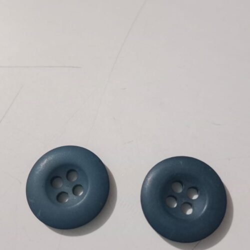 Botón azul índigo mediano 4 hojales precio 300 unidad