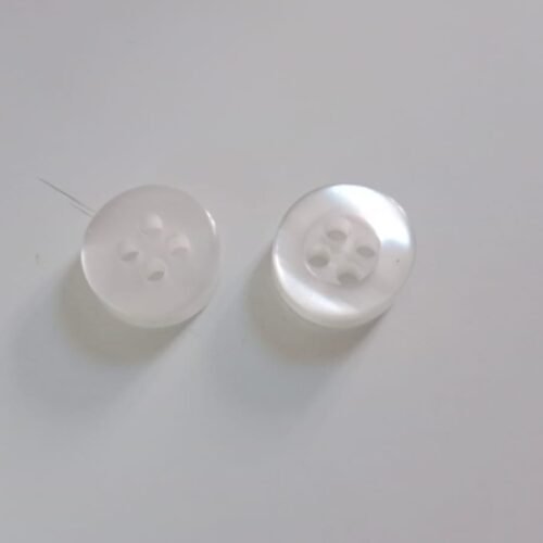 Botón blanco mediano 2 precio 200 unidad