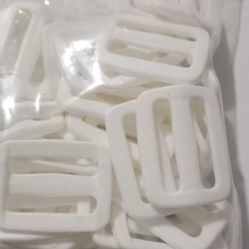 Hebilla plástica mediana precio 500